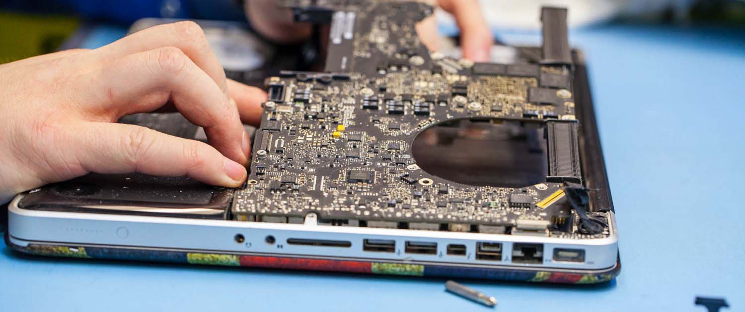 Замена или ремонт видеочипа ноутбука Apple MacBook в Кирове