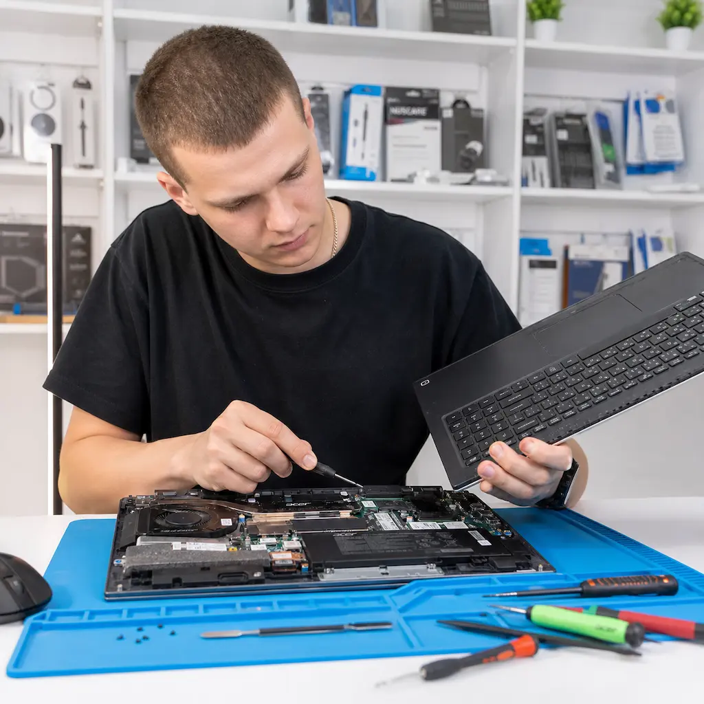заменить клавиатуру на ноутбуке Acer в Кирове